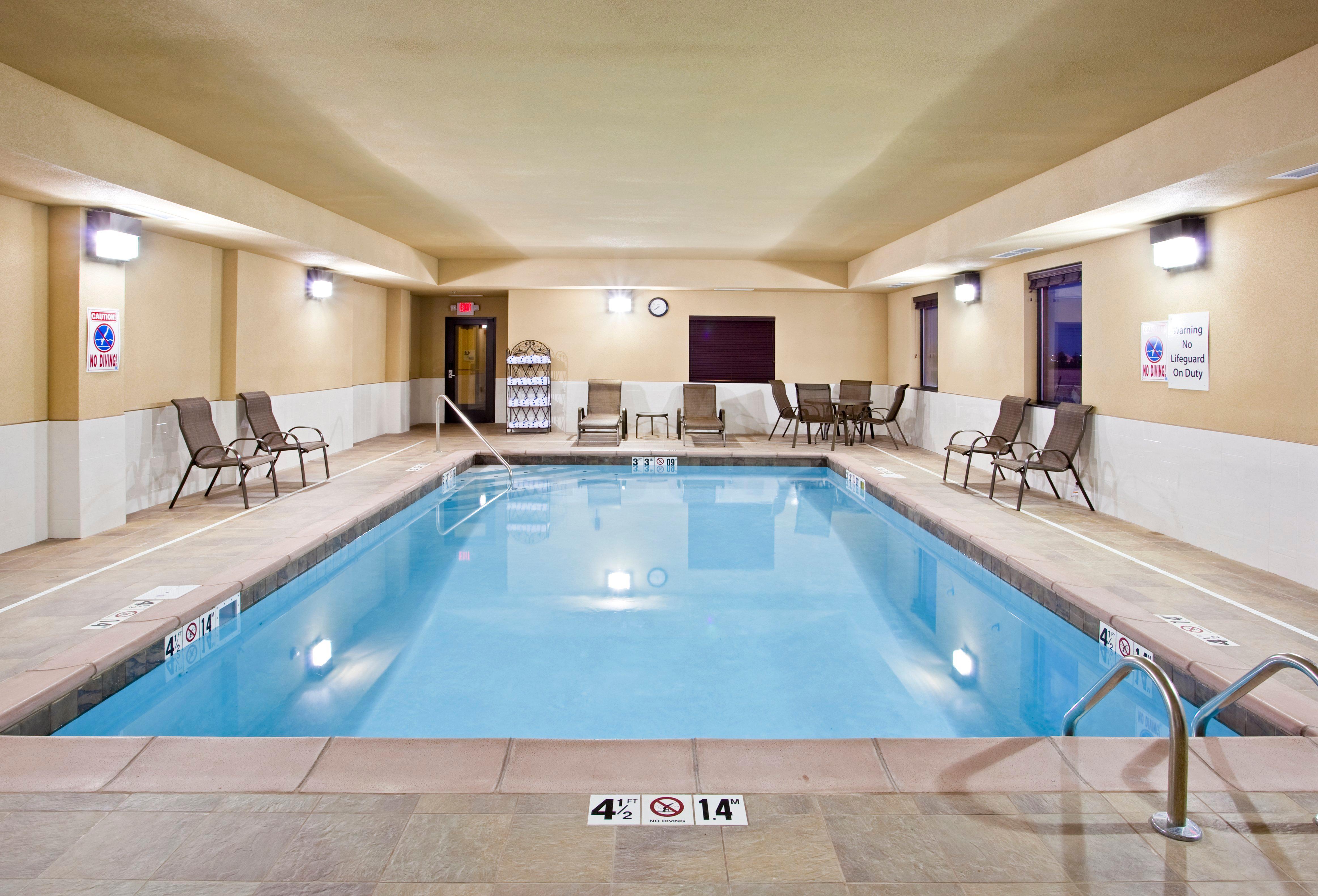 Holiday Inn Express Hotel & Suites Van Wert By Ihg Exterior photo